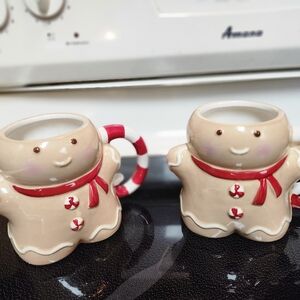 Gingerbread Man Mugs with Red Accents Set